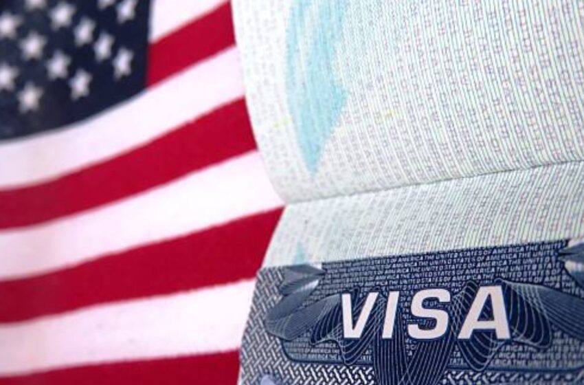 Imponen impuesto migratorio a la visa estadounidense; este será su precio
