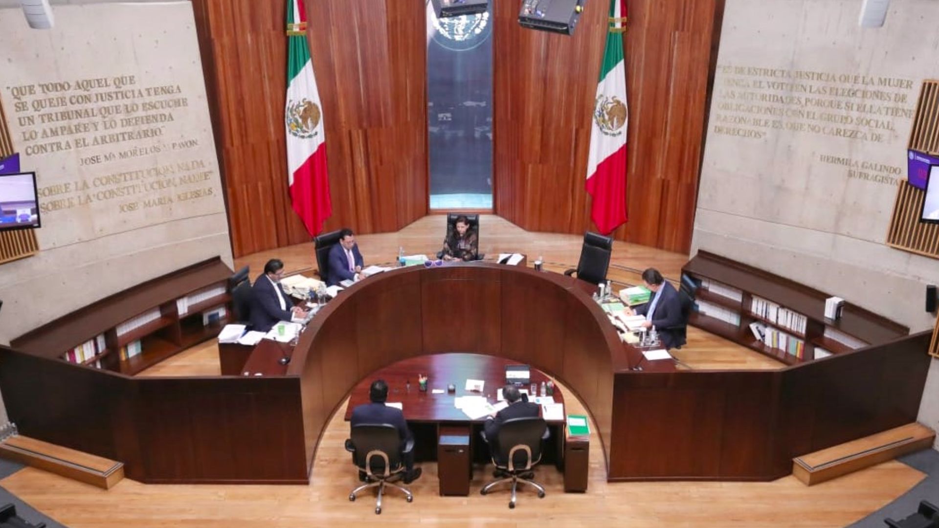 Valida TEPJF elección de nueve ministros de la Corte pese a denuncias por acordeones
