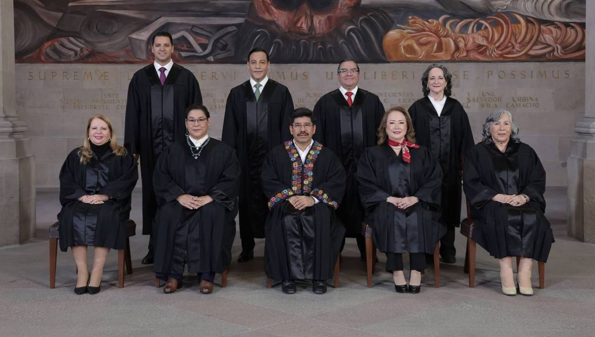 SCJN publica fotografía oficial de los nueve ministros 
