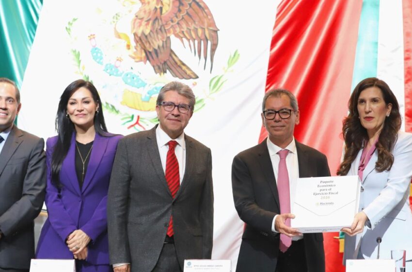 SCHP entrega Paquete Económico 2026; prevé aumento de impuesto a refrescos, tabaco y videojuegos violentos
