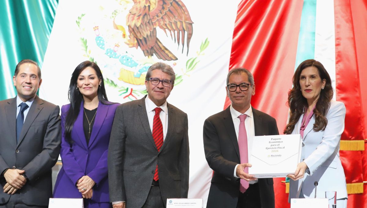 SCHP entrega Paquete Económico 2026; prevé aumento de impuesto a refrescos, tabaco y videojuegos violentos