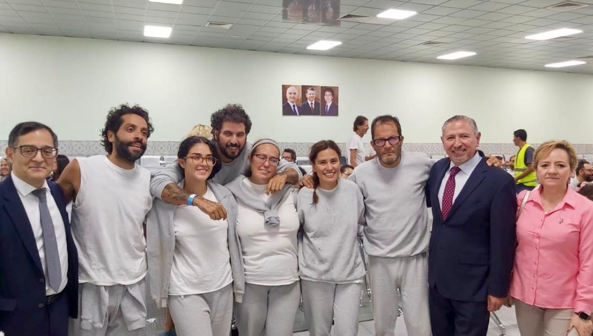 Mexicanos de Flotilla Global Sumud salen de Israel para ser repatriados