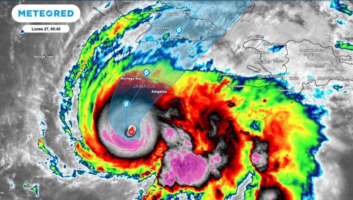 Melissa ya es huracán categoría 5; SRE activa línea de emergencia para mexicanos en Jamaica