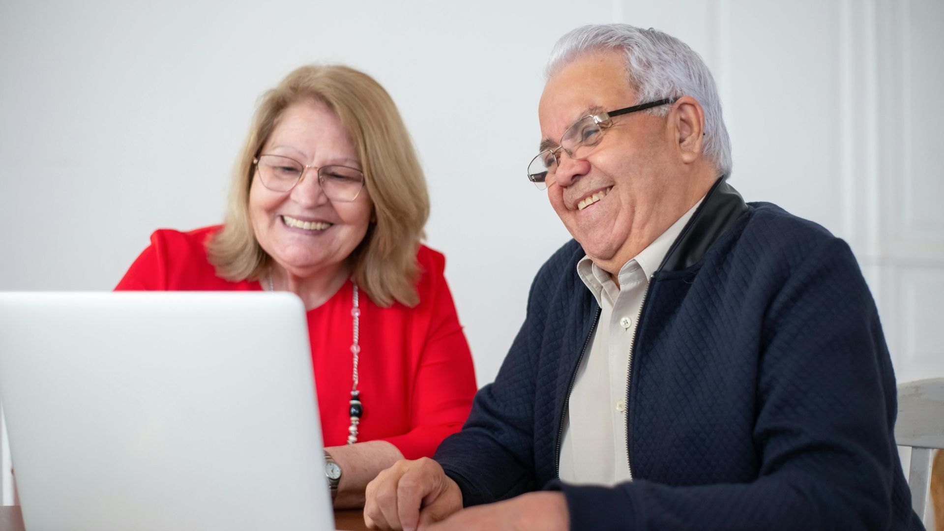 Pensión IMSS e ISSSTE: ¿Cuándo recibirán el aguinaldo 2025?