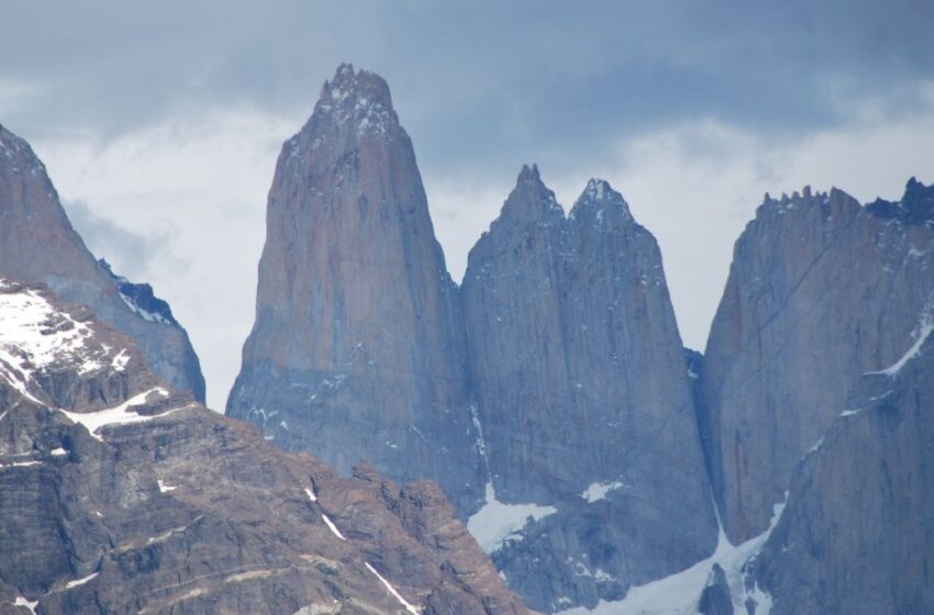 Mueren dos turistas mexicanos en tormenta de nieve en la Patagonia chilena; hay siete desaparecidos
