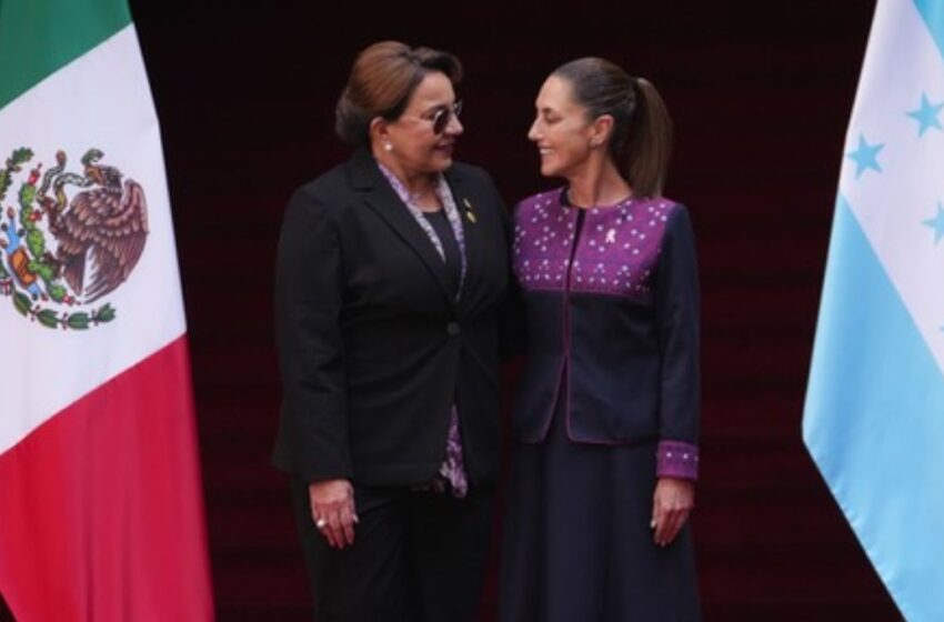 Sheinbaum recibe a la presidenta de Honduras, Xiomara Castro, en Palacio Nacional