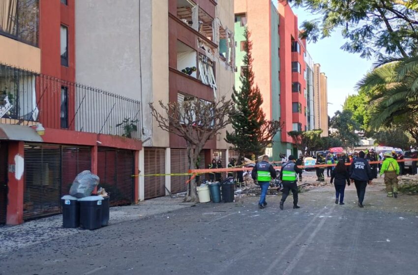Explosión por acumulación de gas en edificio de Taxqueña deja cinco heridos