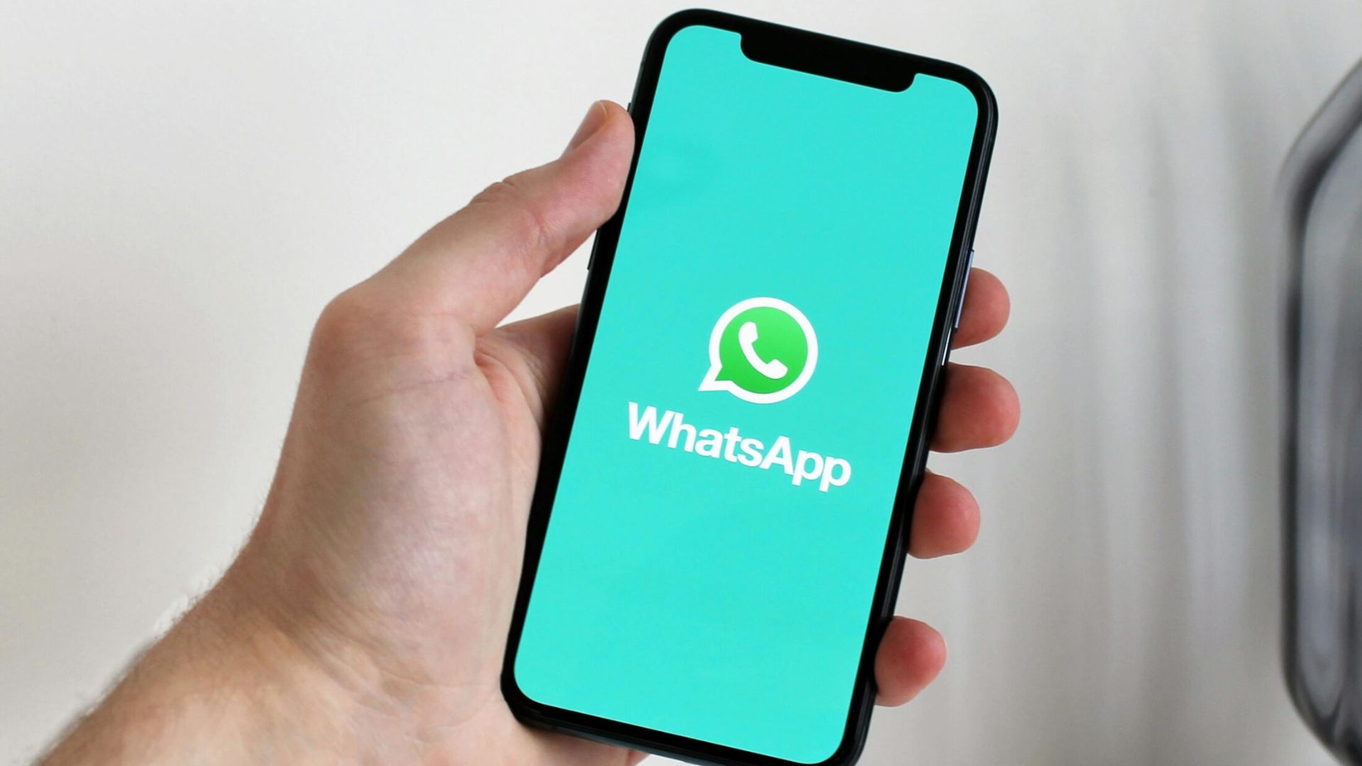 WhatsApp permitirá agregar foto de portada a perfiles de usuarios