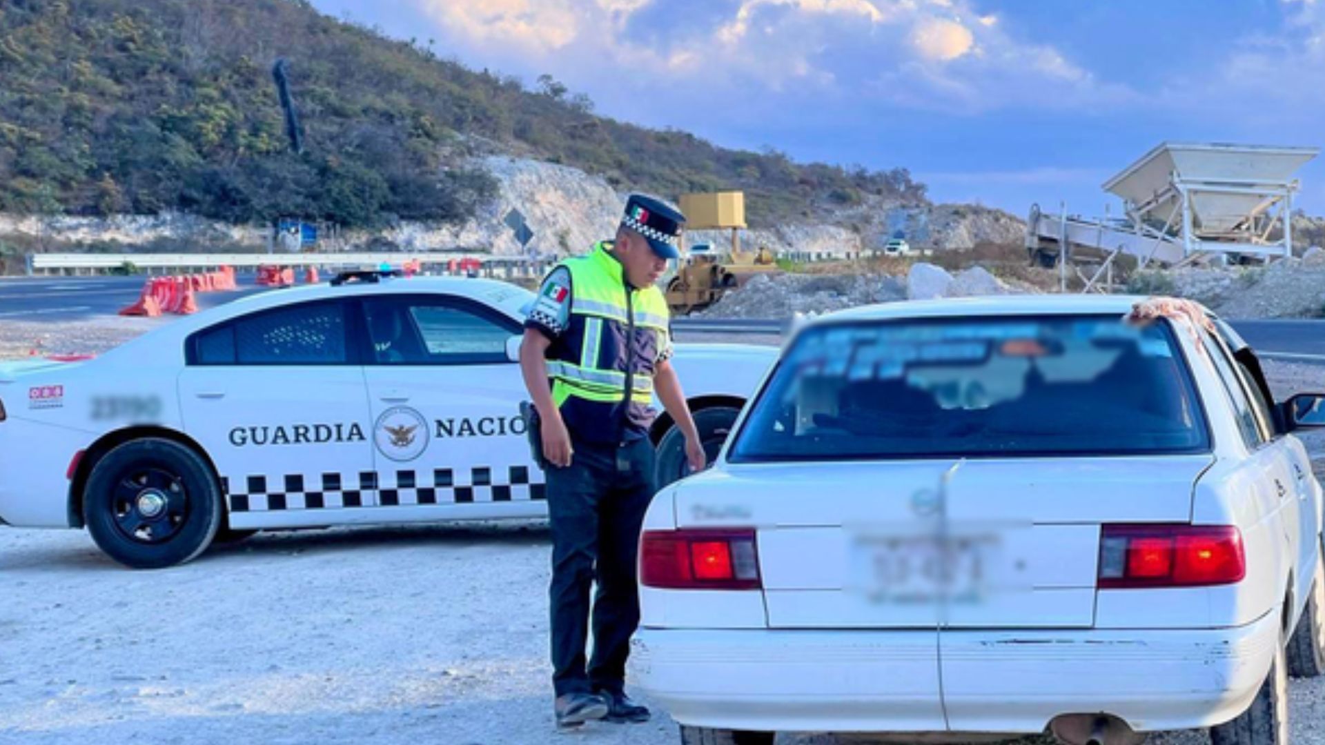 Denuncian falsos retenes y asaltos en carreteras