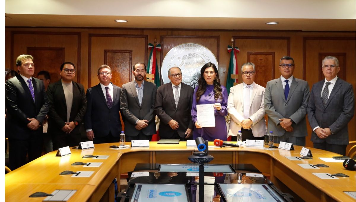 Diputados reciben iniciativa de reforma electoral de Claudia Sheinbaum