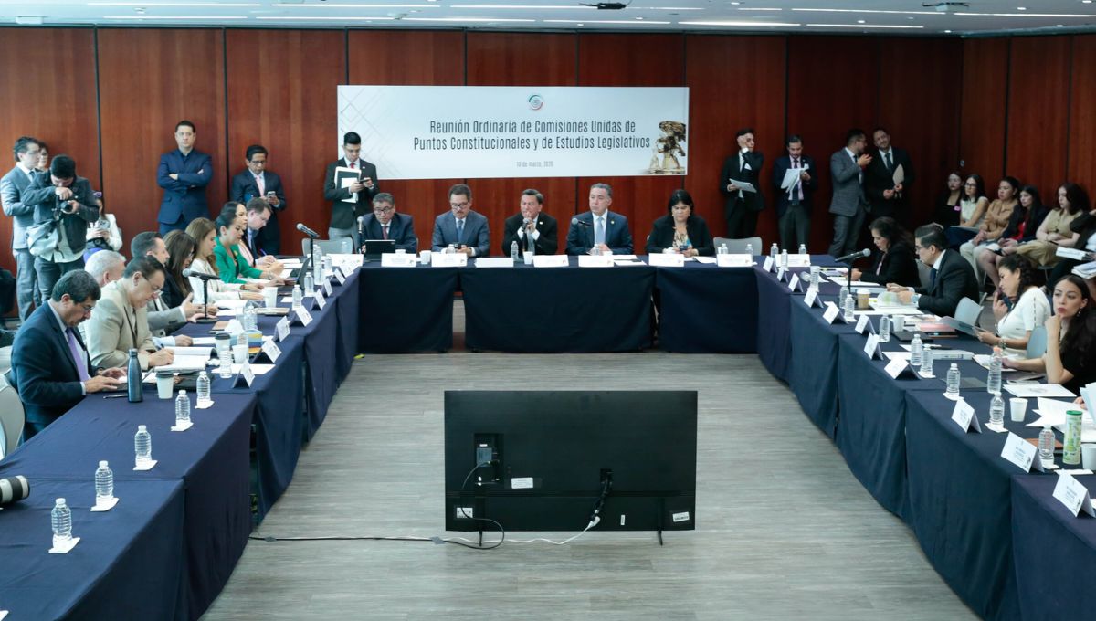 Avanza en comisiones del Senado reforma para poner fin a «pensiones doradas» 