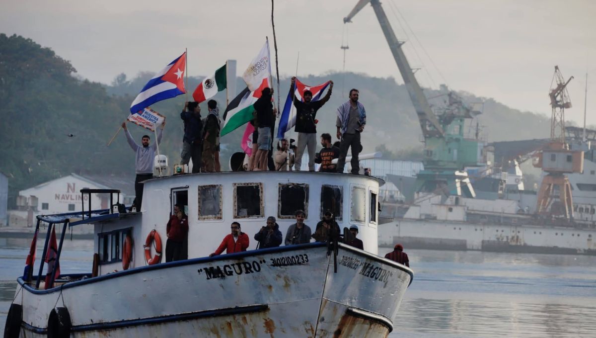 Barco de flotilla Nuestra América llega a Cuba con ayuda humanitaria