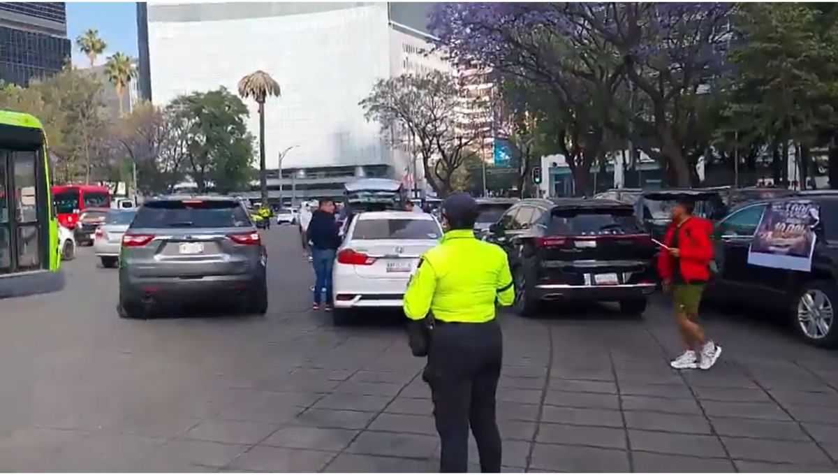 Marchas y bloqueos hoy en CDMX: Conductores de apps marchan contra plataforma