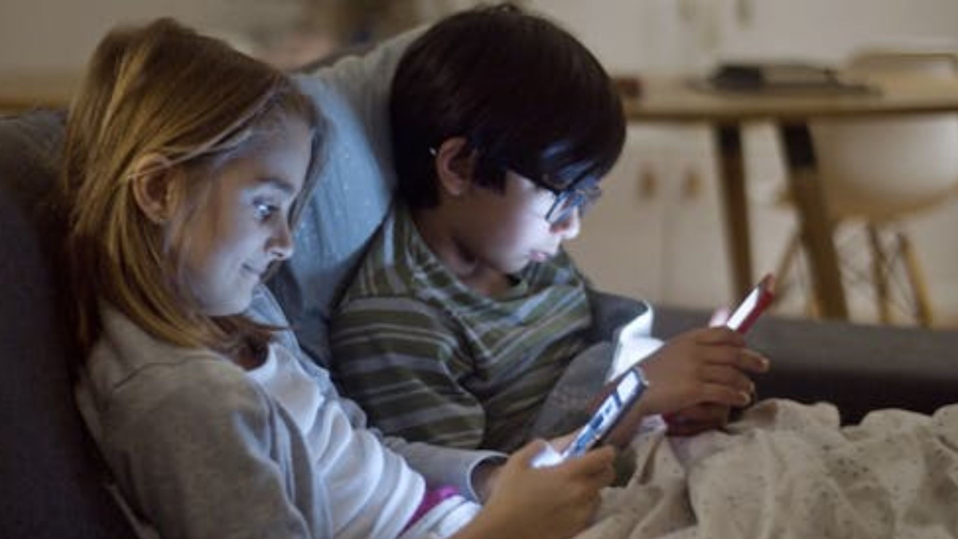 Alertan por retos virales; protege a tus hijos en estas vacaciones