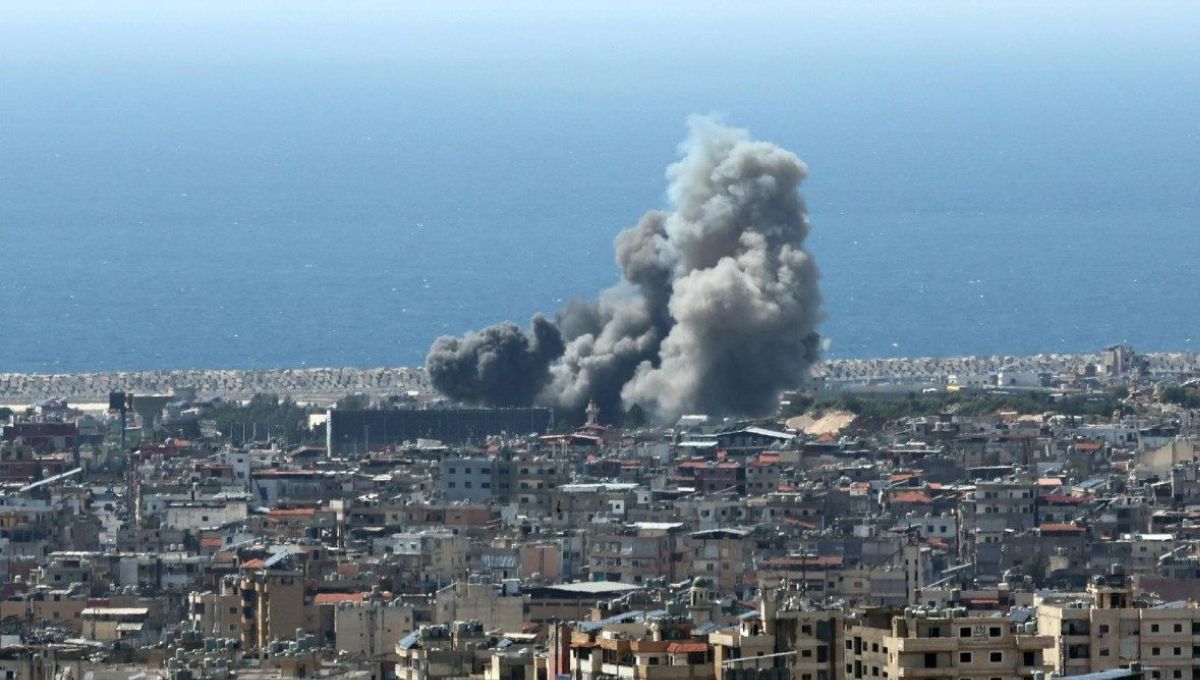 Israel ataca más de 100 objetivos en Líbano; deja cientos de muertos