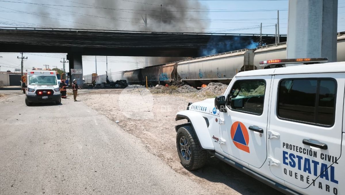 Pipa se incencia tras chocar con tren en Querétaro; hay dos fallecidos