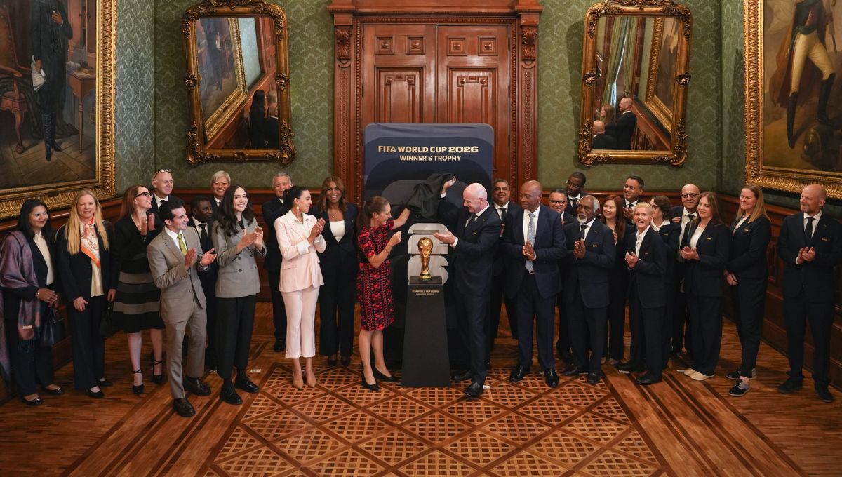 Sheinbaum recibe a Gianni Infantino, presidente de la FIFA, en Palacio Nacional 
