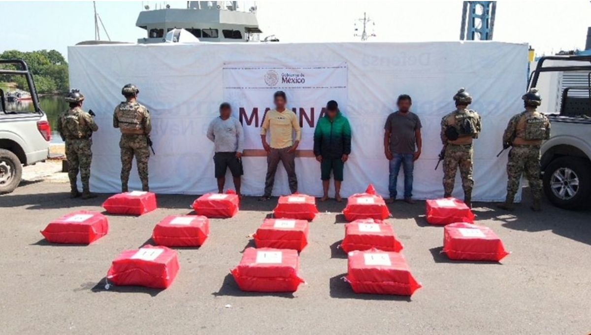 Marina asegura 1.2 toneladas de cocaína en costas de Chiapas