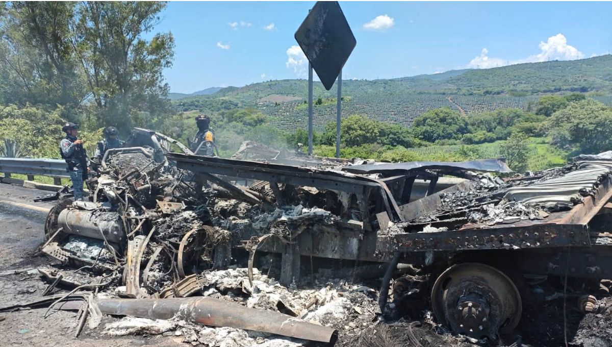 Accidente en la autopista Guadalajara-Tepic deja nueve muertos y diez heridos