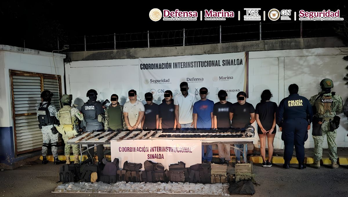 Detienen a nueve con armas y drogas en El Rosario, Sinaloa