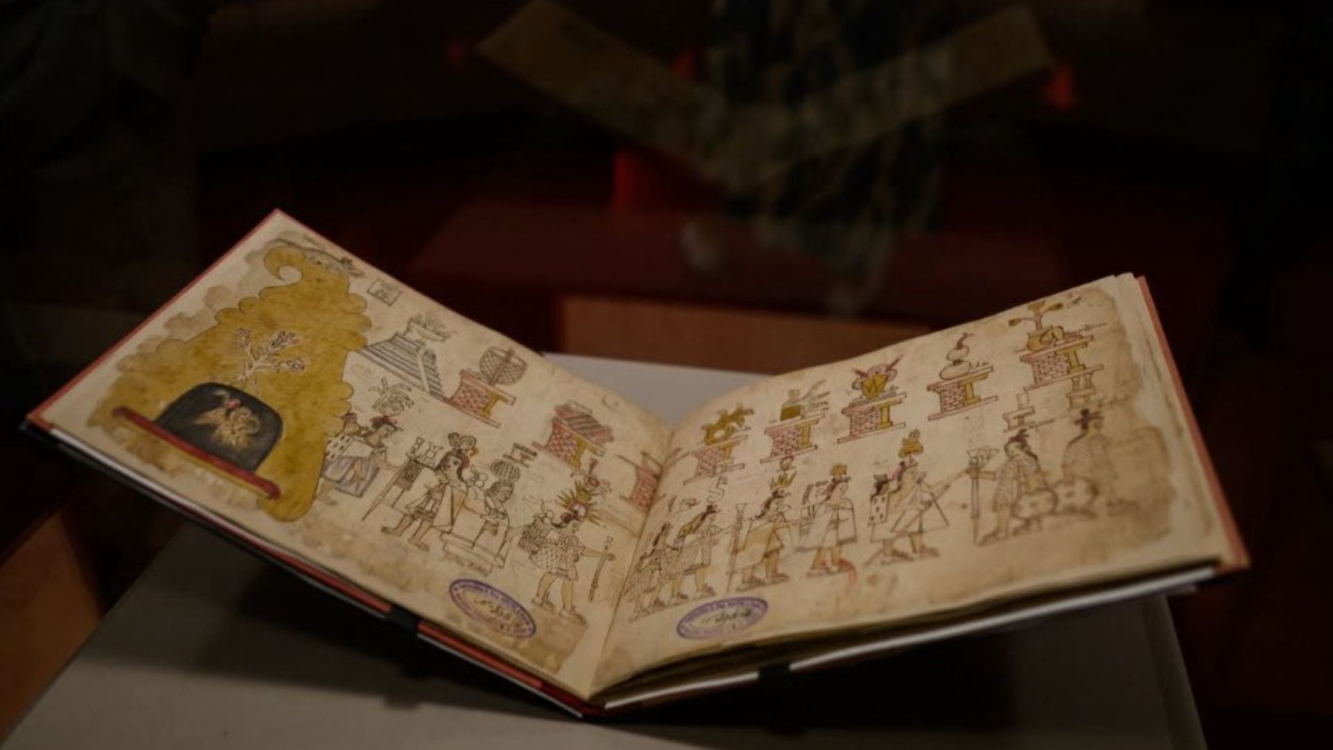 Códice Azcatitlan regresa a México tras casi 200 años: ¿qué es y dónde verlo?