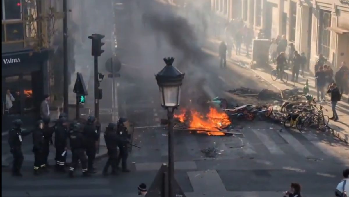 Francia anuncia toques de queda parciales tras disturbios en protestas