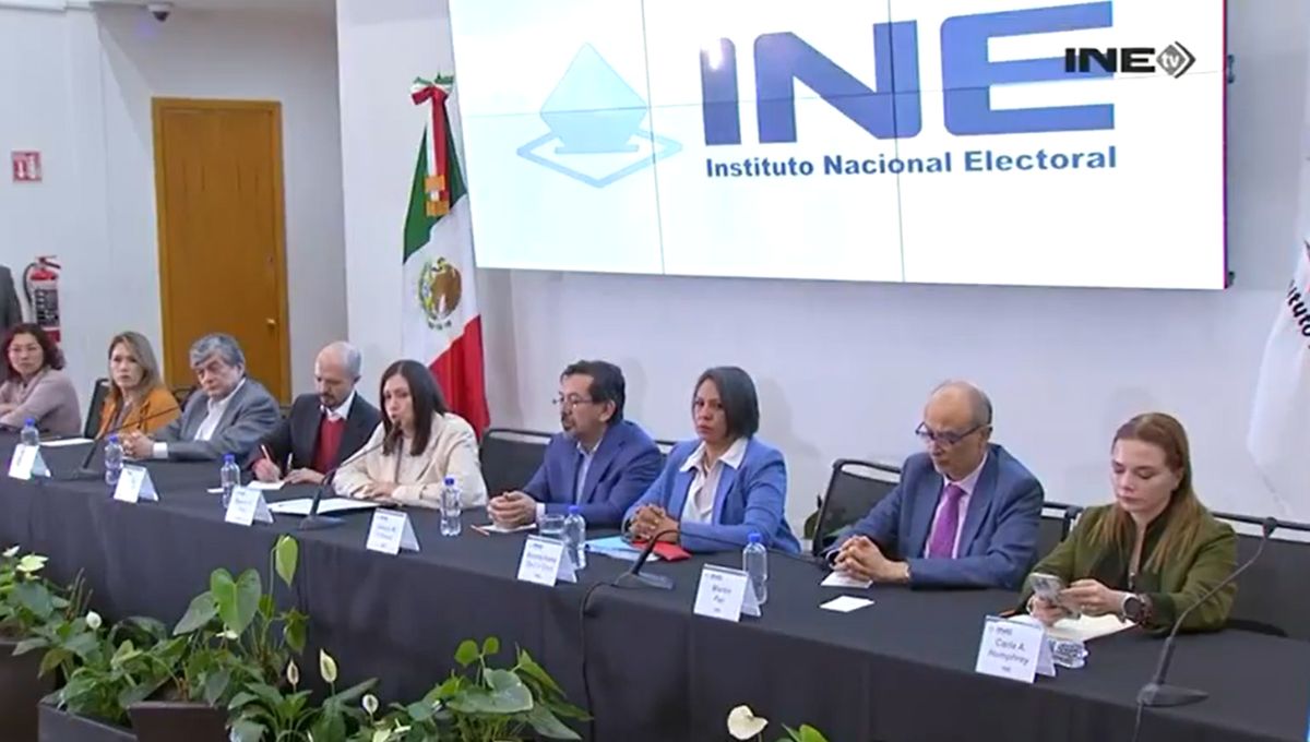 Anuncian cambios en el INE; renuncian tres funcionarios